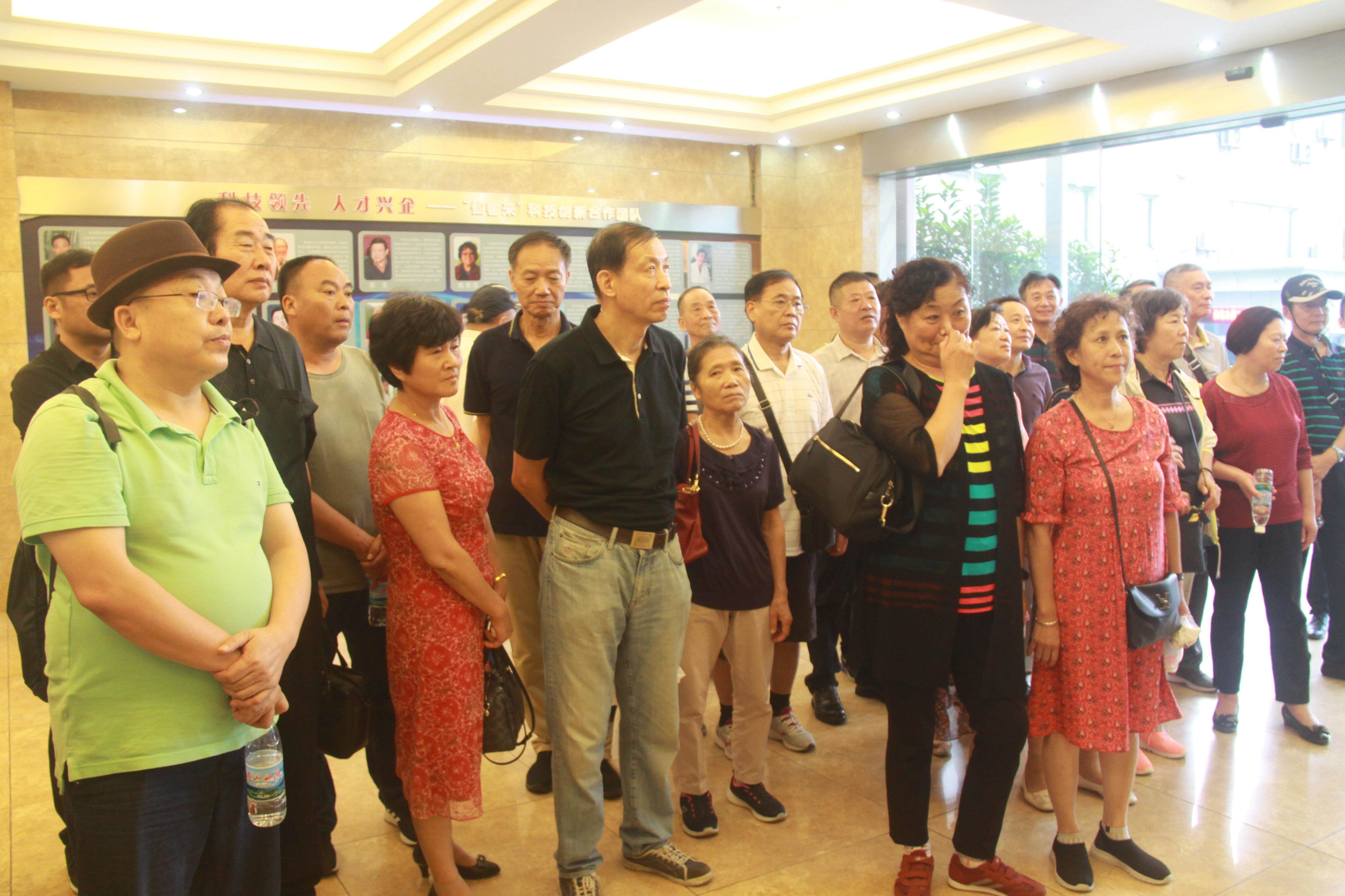 仙客來(lái)靈芝破壁孢子粉|仙客來(lái)靈芝孢子油|仙客來(lái)靈芝|仙客來(lái)破壁孢子粉|江西老字號(hào)|有機(jī)栽培椴木靈芝|靈芝中藥飲片|江西九江廬山民營(yíng)企業(yè)|廬山GAP仿野生栽培椴木靈芝|靈芝|林之|林芝