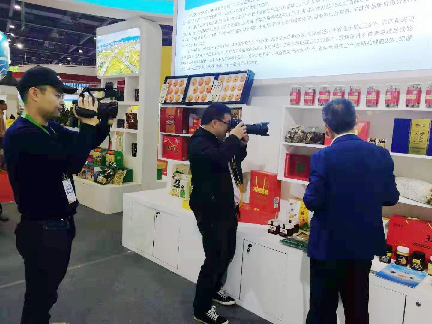 中國(guó)靈芝十大品牌|仙客來(lái)靈芝|仙客來(lái)靈芝破壁孢子粉|仙客來(lái)孢子油|仙客來(lái)靈芝飲片|仙客來(lái)破壁孢子粉|仙客來(lái)靈芝中藥飲片|馳名商標(biāo)|m.sinishell.cn|