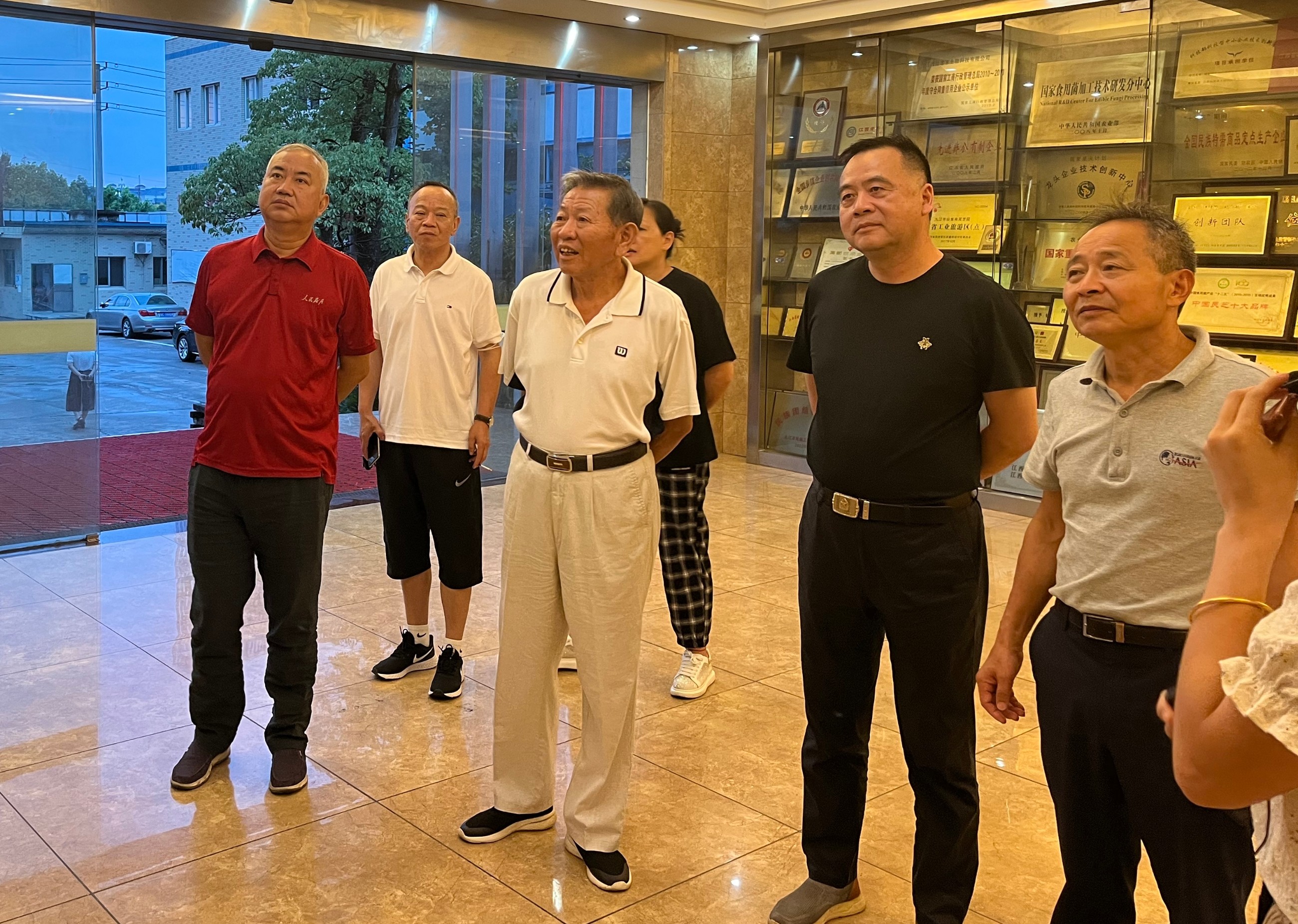 杭州亞運(yùn)會(huì)官方靈芝產(chǎn)品供應(yīng)商|杭州亞運(yùn)會(huì)官方供應(yīng)商|中國(guó)靈芝十大品牌|仙客來(lái)靈芝|仙客來(lái)靈芝破壁孢子粉|仙客來(lái)孢子油|仙客來(lái)靈芝飲片|仙客來(lái)破壁孢子粉|靈芝孢子油|孢子粉|靈芝破壁孢子粉|靈芝|中華老字號(hào)