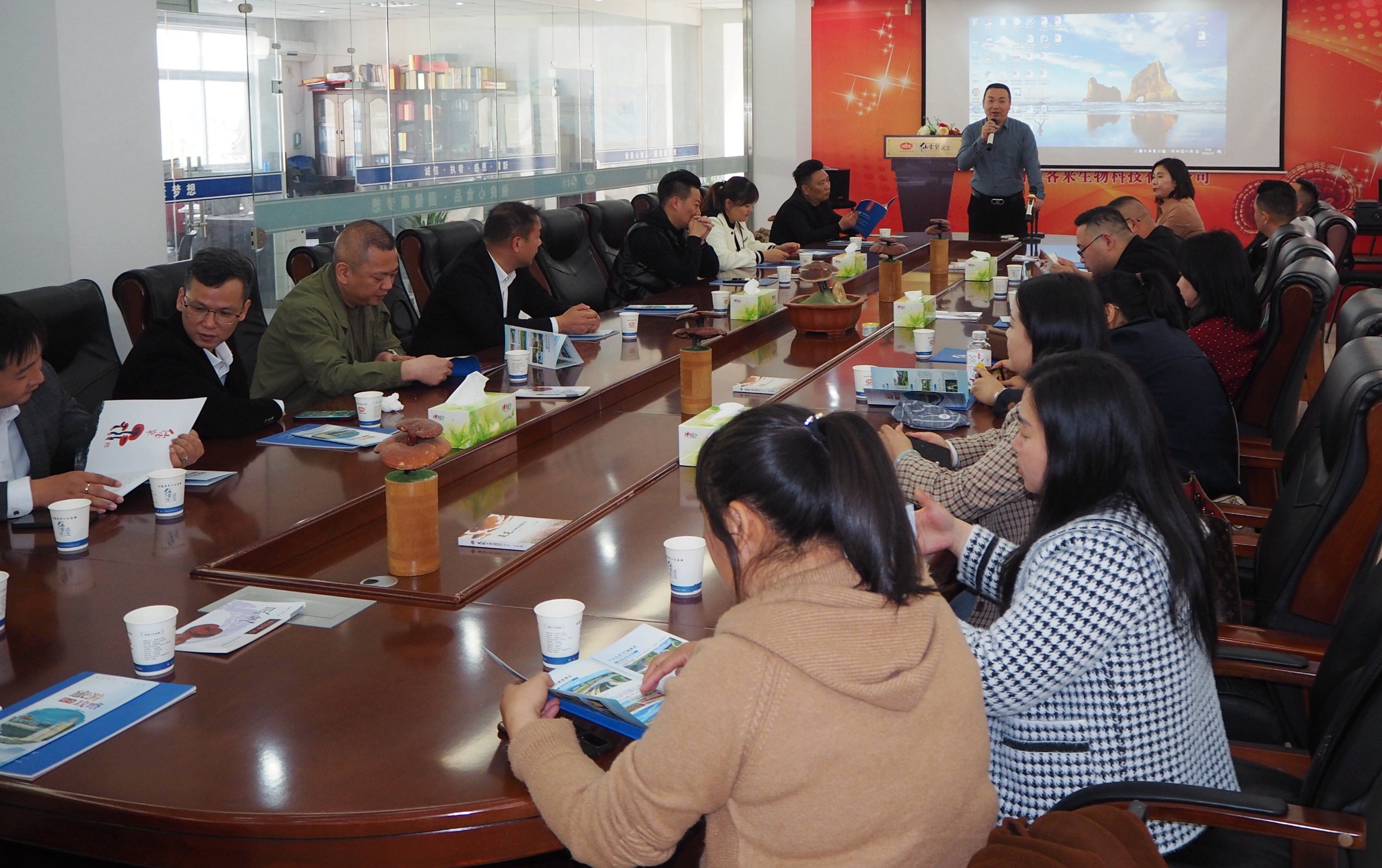 杭州亞運(yùn)會官方靈芝產(chǎn)品供應(yīng)商|杭州亞運(yùn)會官方供應(yīng)商|中國靈芝十大品牌|仙客來靈芝|仙客來靈芝破壁孢子粉|仙客來孢子油|仙客來靈芝飲片|仙客來破壁孢子粉|靈芝孢子油|孢子粉|靈芝破壁孢子粉|靈芝|中華老字號