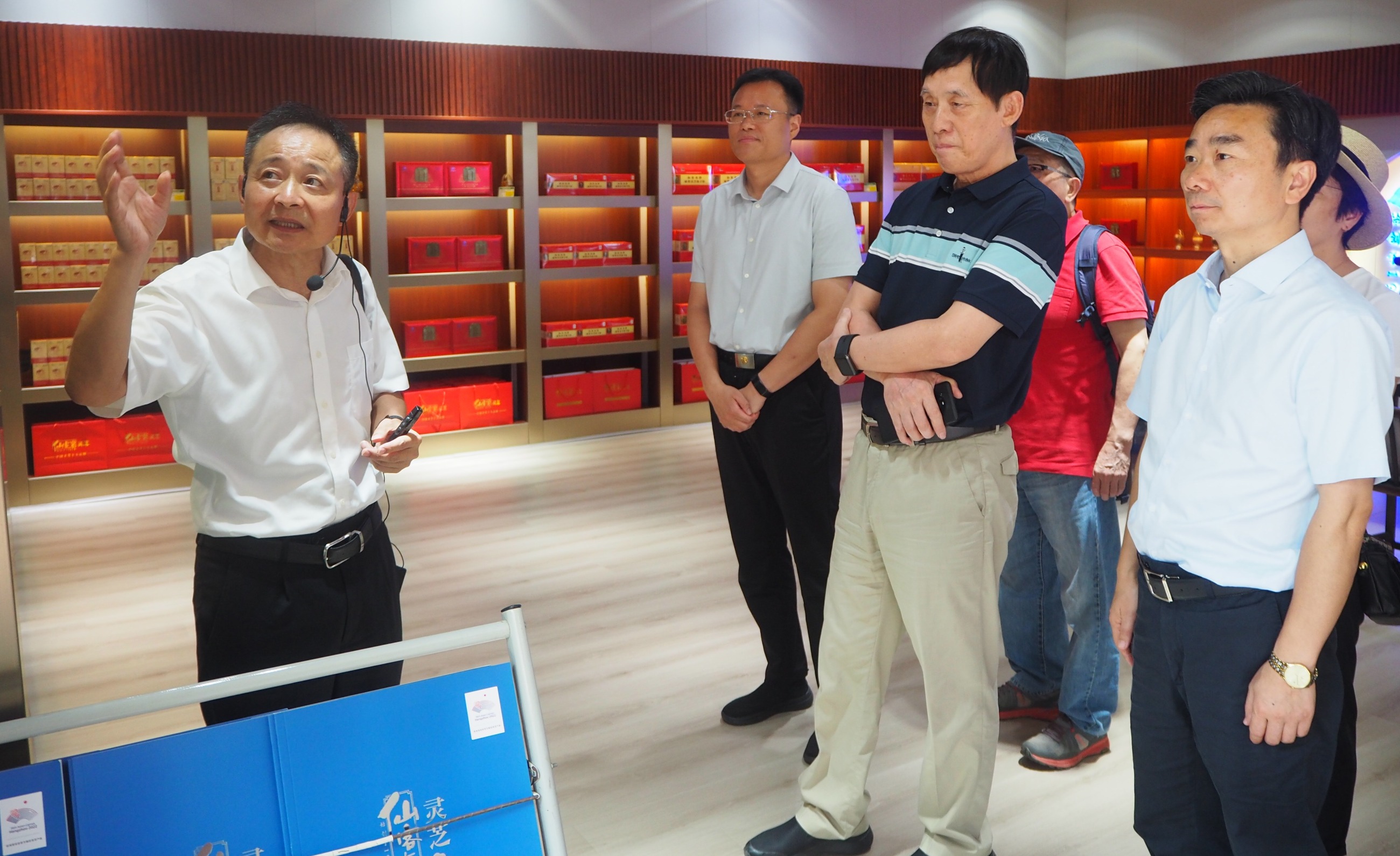 杭州亞運(yùn)會(huì)官方靈芝產(chǎn)品供應(yīng)商|杭州亞運(yùn)會(huì)官方供應(yīng)商|中國(guó)靈芝十大品牌|仙客來(lái)靈芝|仙客來(lái)靈芝破壁孢子粉|仙客來(lái)孢子油|仙客來(lái)靈芝飲片|仙客來(lái)破壁孢子粉|靈芝孢子油|孢子粉|靈芝破壁孢子粉|靈芝|中華老字號(hào)