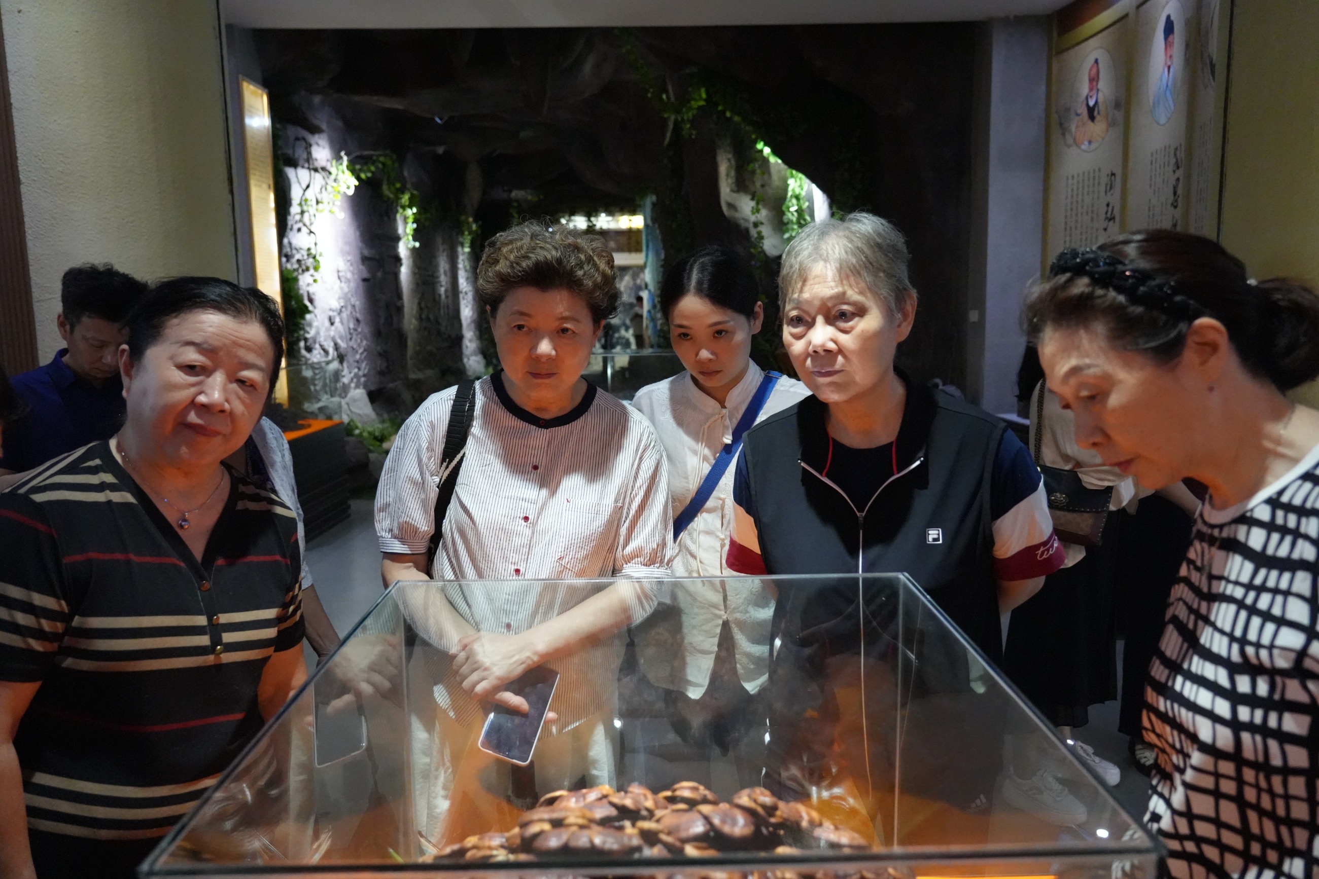 杭州亞運會官方靈芝產(chǎn)品供應(yīng)商|杭州亞運會官方供應(yīng)商|中國靈芝十大品牌|仙客來靈芝|仙客來靈芝破壁孢子粉|仙客來孢子油|仙客來靈芝飲片|仙客來破壁孢子粉|靈芝孢子油|孢子粉|靈芝破壁孢子粉|靈芝|中華老字號