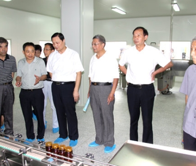 江西省老科協(xié)領(lǐng)導(dǎo)、老專家蒞臨仙客來(lái)公司考察老科協(xié)科技（培訓(xùn)）示范基地工作