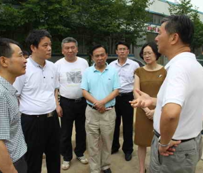 江西省林業(yè)廳廳長(zhǎng)閻鋼軍蒞臨仙客來(lái)公司視察、指導(dǎo)工作