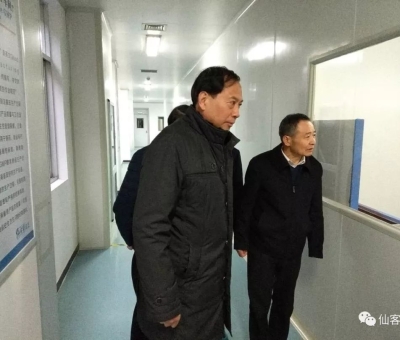 中國農(nóng)科院原黨委書記視察仙客來靈芝