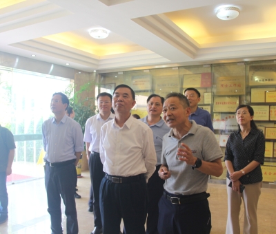 江西省人大常委會(huì)委員、省人大監(jiān)察司法委副主任委員何剛一行蒞臨仙客來(lái)調(diào)研知識(shí)產(chǎn)權(quán)創(chuàng)建工作