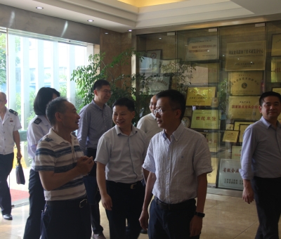 江西省稅務局黨委委員、總審計師賴竹華一行蒞臨仙客來考察調研